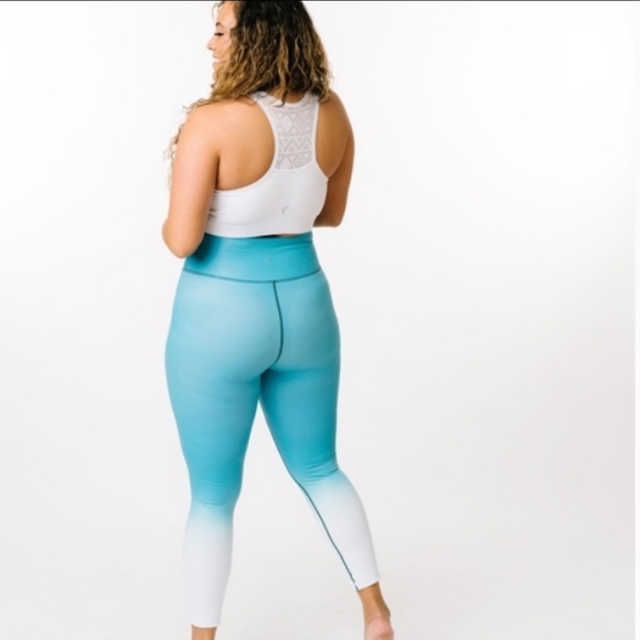 Zyia Active Venom Teal White Ombre Workout Leggings Light Shimmer 7/8 Size 6-8 - Picture 3 of 14